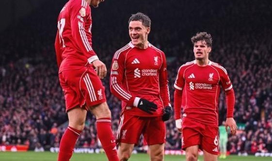 完美体育直播机构-索博失点维尔茨建功，利物浦1-1倒数第2，四轮不胜斯洛特帅位告急